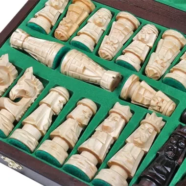Schachspiel aus Holz mit Skulpturen und faltbarem Schachbrett mit Aufbewahrung – Bild 8
