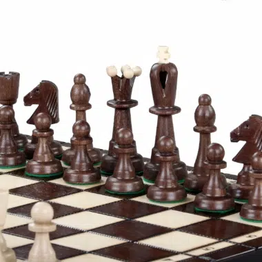 Schachspiel aus Holz und faltbares Schachbrett mit Aufbewahrung – Bild 4