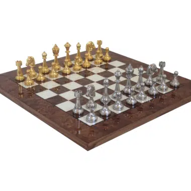 Schachbrett aus Ulmen- und Heideholz & Schachspiel aus massivem Gold- und Silberbeschichtetem Metall