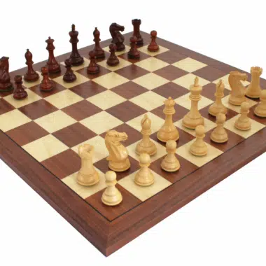 Schachfiguren aus Rosenholz Staunton und Schachbrett aus Nussbaum und Ahorn