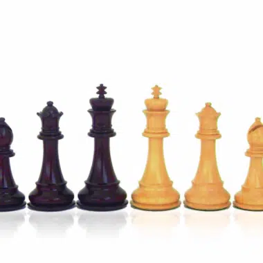Alternative view of Schachfiguren aus Palisanderwurzel und Schachbrett aus Nussbaum- und Wurzelholz, lackiert