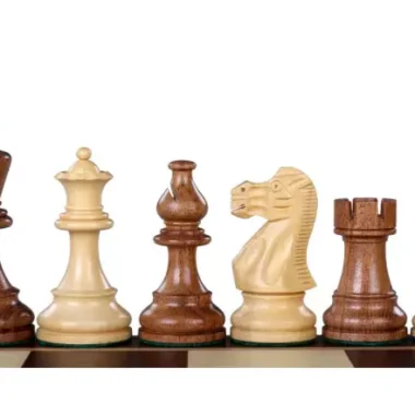 Schachfiguren aus Buchsbaum und Akazie, Dame, Läufer, Springer und Turm aufgereiht