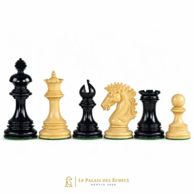 Schachfiguren aus hellem Buchsbaum und Ebenholz, Dame, Läufer, Springer und Turm