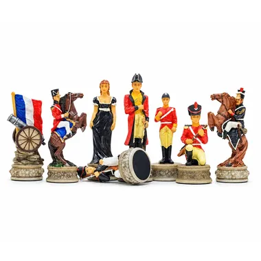 Schachfiguren Schlacht von Waterloo mit Soldaten, Reitern und Dame im Kleid