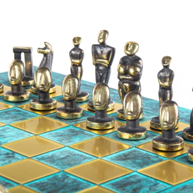 Schachspiel im zykladischen Kunststil aus massivem Messing - Blaue und Braune Figuren – Bild 8