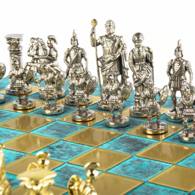 Schachspiel-Set der griechisch-römischen Periode in Silber und Gold – Bild 25