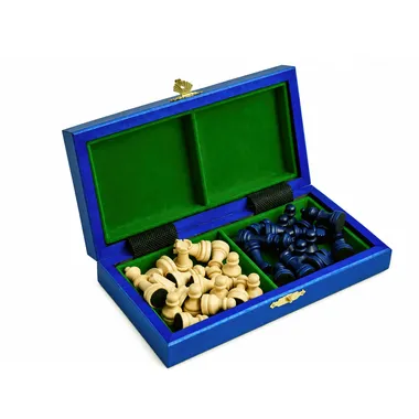 Geöffnete Box mit hellen und dunklen Figuren in ihren Fächern