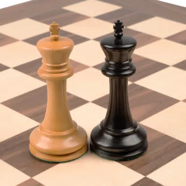 Jeu d’Échecs Staunton 1869 de Luxe en Ébène et Noyer avec Échiquier en Noyer et Érable – Roi 10,16 cm
